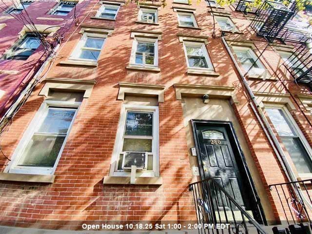 Building Photo - 280 2nd St Unit 4