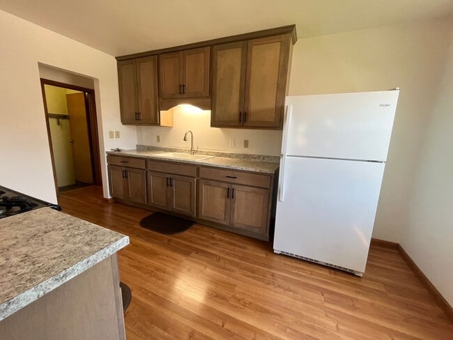 Photo - East Side 2 Bed/2 Bath w/ Bonus Room!