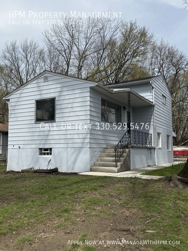 Photo - 15 W York St