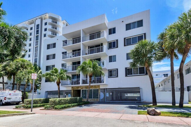Photo - 1605 Bay Rd Unit 308