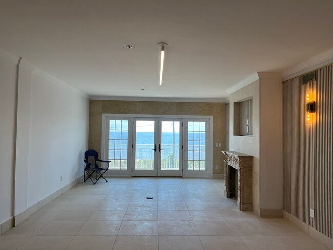 Building Photo - 343 Beach St Unit 202