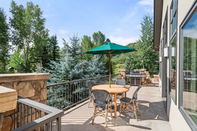 Photo - 1044 Horse Ranch Dr
