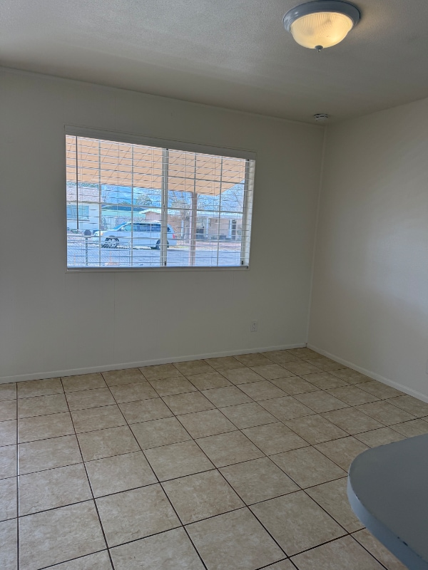 Photo - 2237 Davis Ave