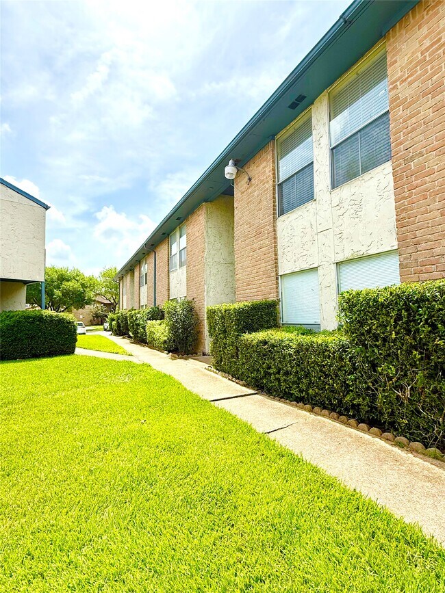 Photo - 8360 Jorine Dr Unit 8360
