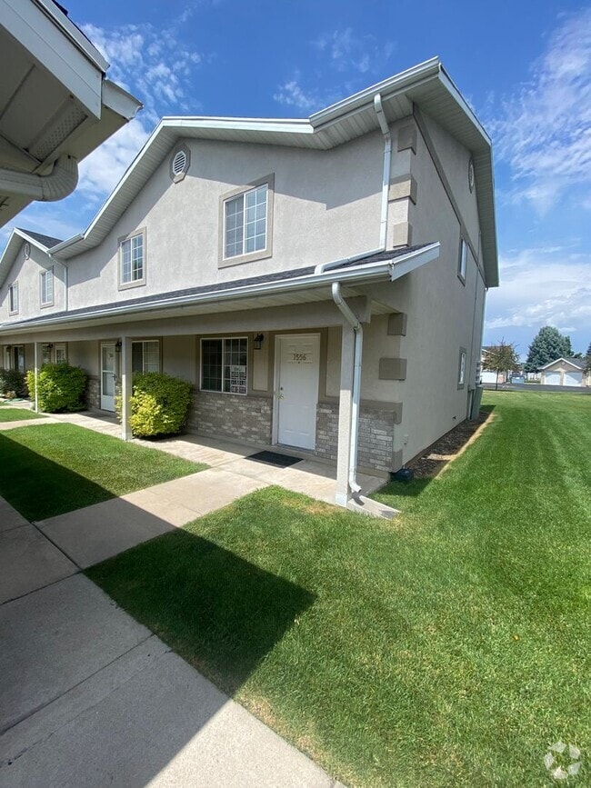 Building Photo - 1556 Talon Dr Rental