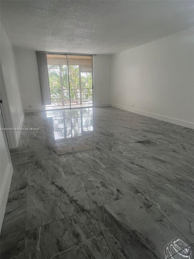 Building Photo - 406 NW 68th Ave Unit 215 Rental