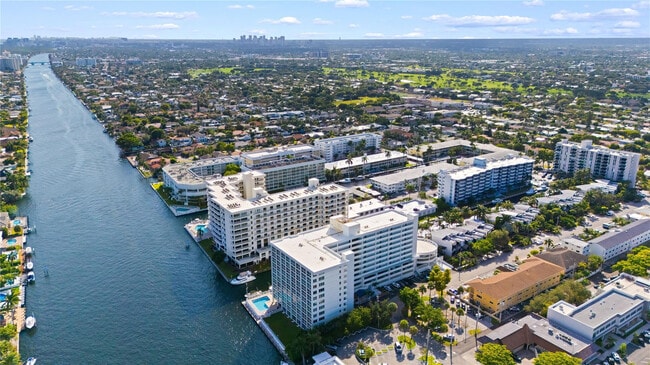 Photo - 3016 NE 49th St