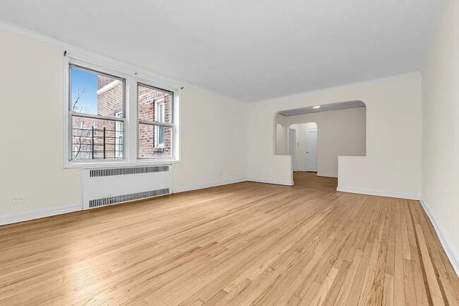 Building Photo - 2 bedroom in KEW GARDENS NY 11415 Unit 1B