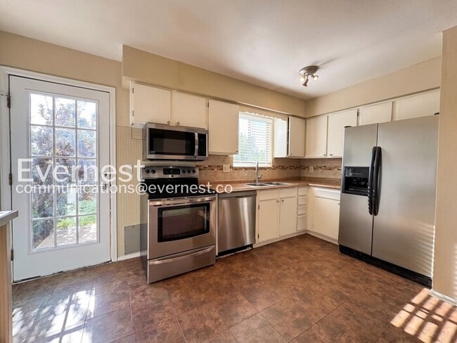 Photo - 1598 Cedar St