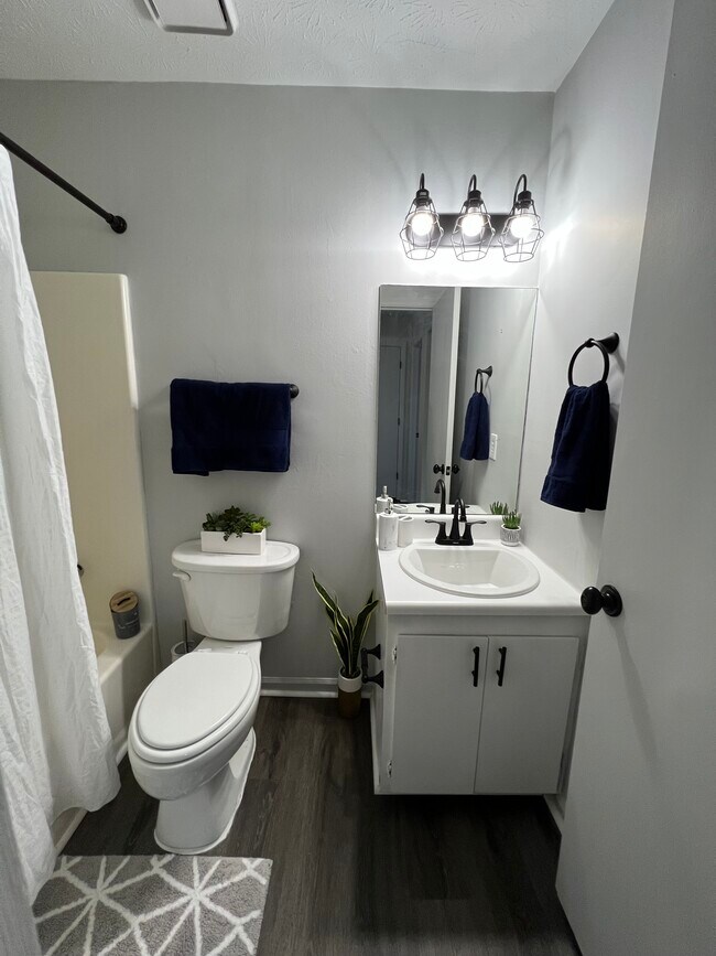 Photo - 1954 Padgett Dr