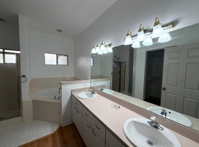 Photo - 4423 NW 36th St