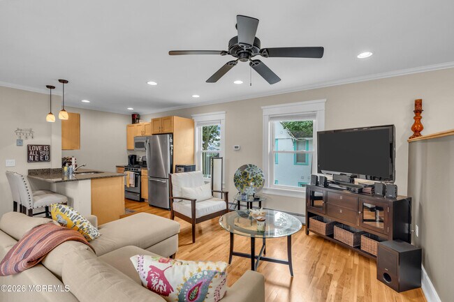 Photo - 1211 Grand Ave Unit 203