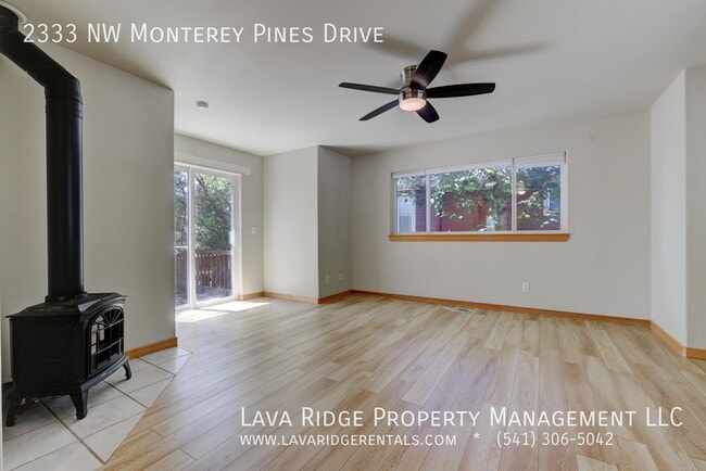 2333 NW Monterey Pines Dr