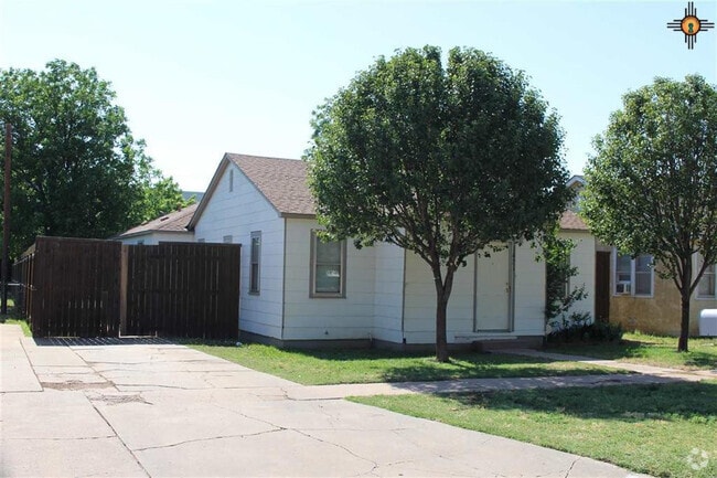 Building Photo - 1421 Ross St Rental