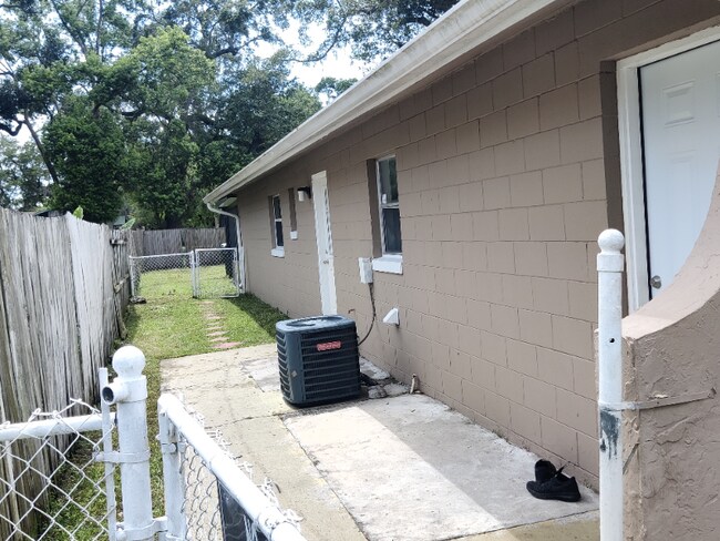 Photo - 422 N Rosland Dr Unidad 422