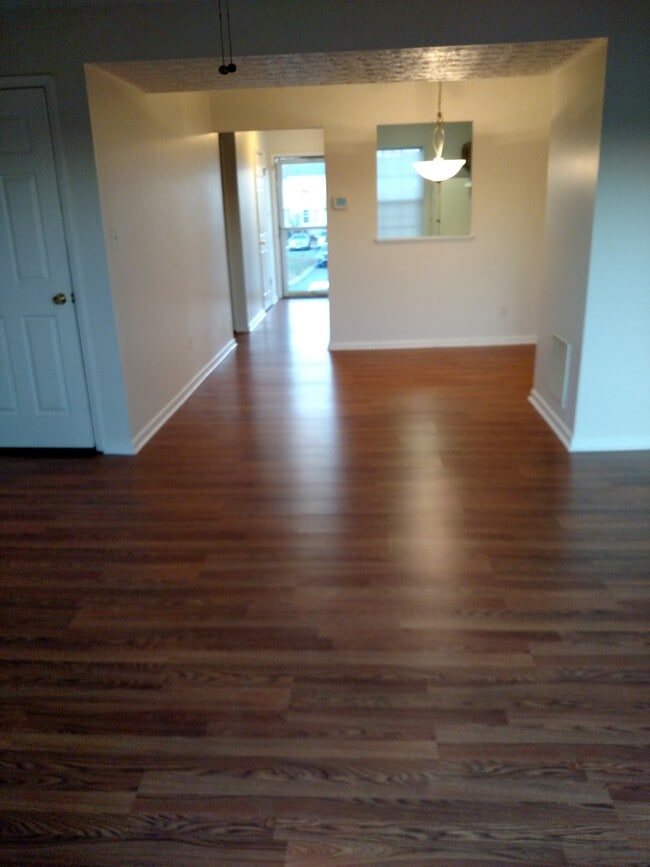 Photo - 807 W Spring Meadow Ct