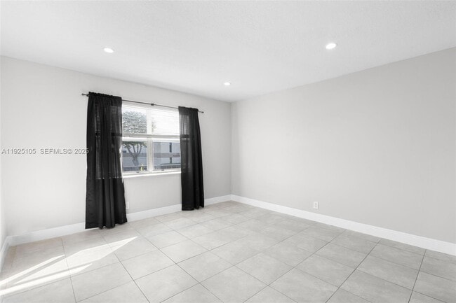 Photo - 4021 N Andrews Ave Unit 2