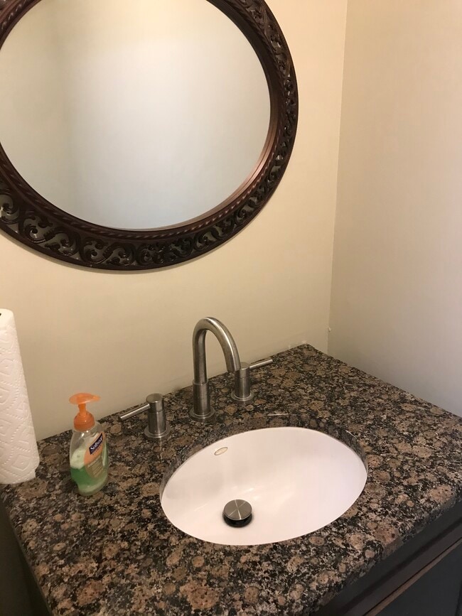 Photo - 841 Wren Rd Ste 4