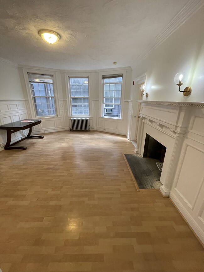 Photo - 112 Waterman St