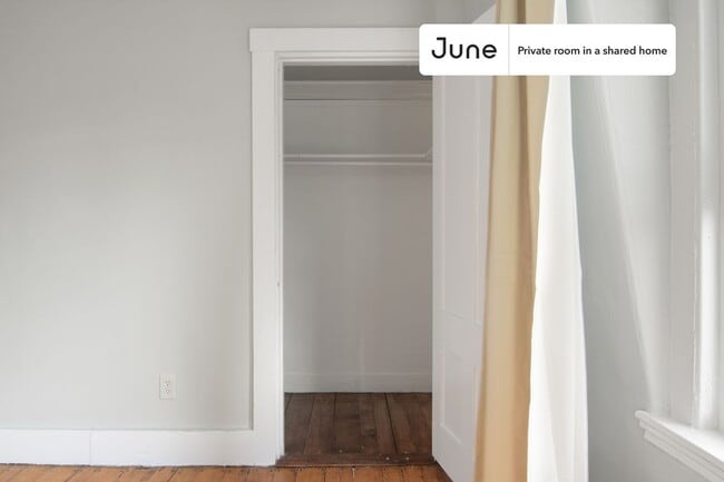 Photo - Room in Shared 4 bed/2.5 bath home Unit C