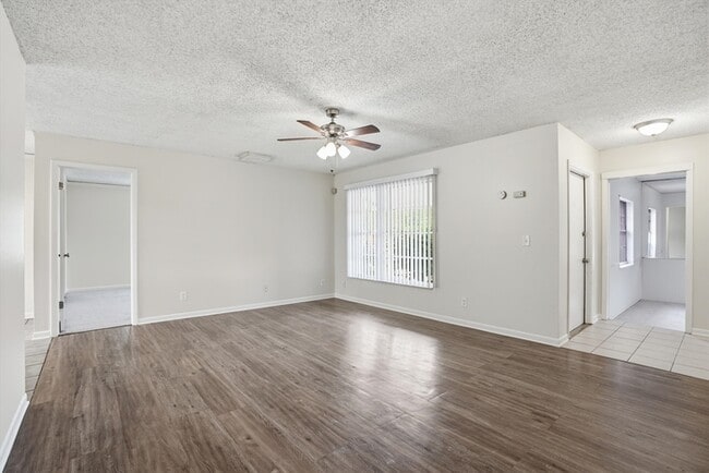 Photo - 8362 Kipling Ct