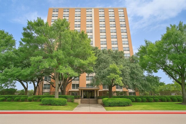 Building Photo - 7510 Hornwood Dr Unit 1303