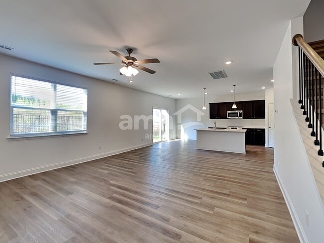 Photo - 300 Sawyer Jackson Dr