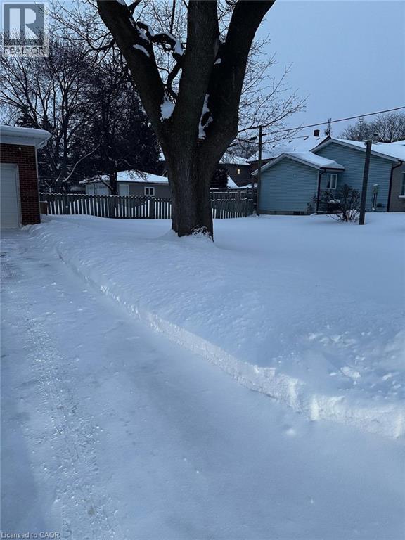 Photo - 68 Jansen Ave