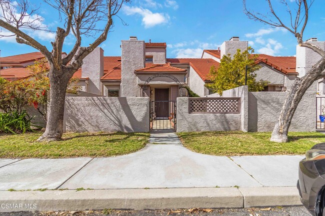 Building Photo - 646 Via Colinas