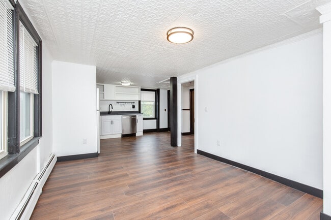 Living Room Kitchen - 7 Court St Unit 3