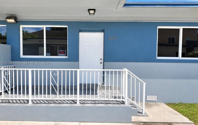 Photo - 3737 NW 20th Ct Unit 3737
