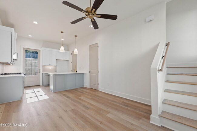 Photo - 208 Steiner Oaks