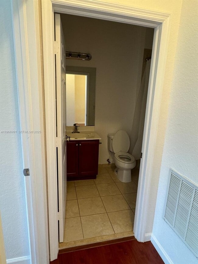 Photo - 297 Las Brisas Cir