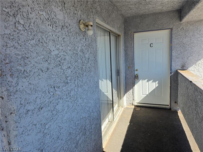 Photo - 1912 Lirio Way