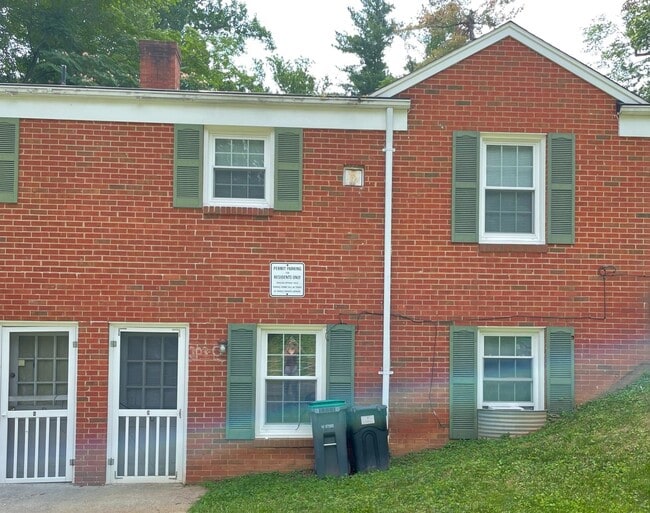 Photo - 103 Cresap Rd Unidad Apt #C