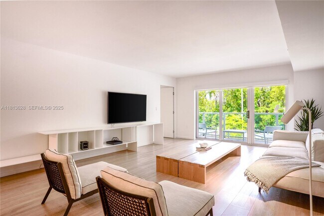 Building Photo - 291 Bal Bay Dr Unit 109