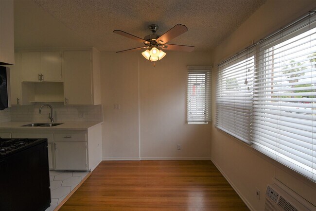 Photo - 5915 Fair Ave Unit 5915