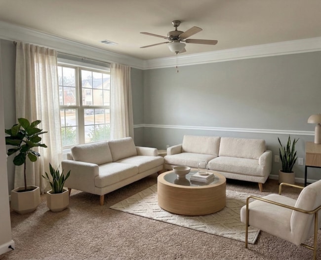 Photo - 5 bedroom 3 full Baths on Corner Fenced Private Backyard Wow! So much Sq. ft. for the price!