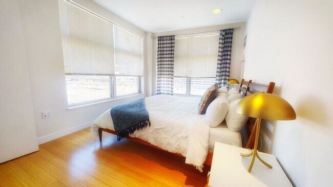 Photo - 591 Albany St