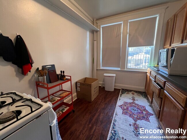 Photo - 1642 Commonwealth Ave Unit 4