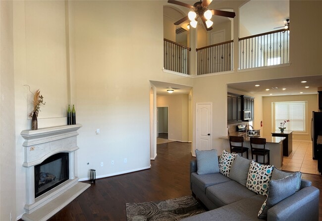 Photo - 6819 Hunters Trace Ln