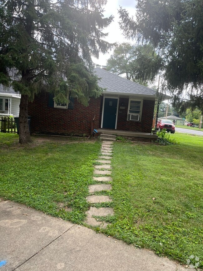 Building Photo - 1556 Shannon Ave Rental
