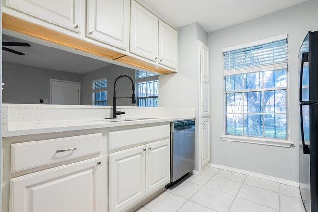 Cocina - 5275 Meadow Rise St Unidad 5275