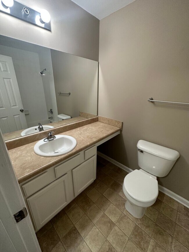 2BD/2BA Condo located on the Germantown/Me... House Rental in Memphis