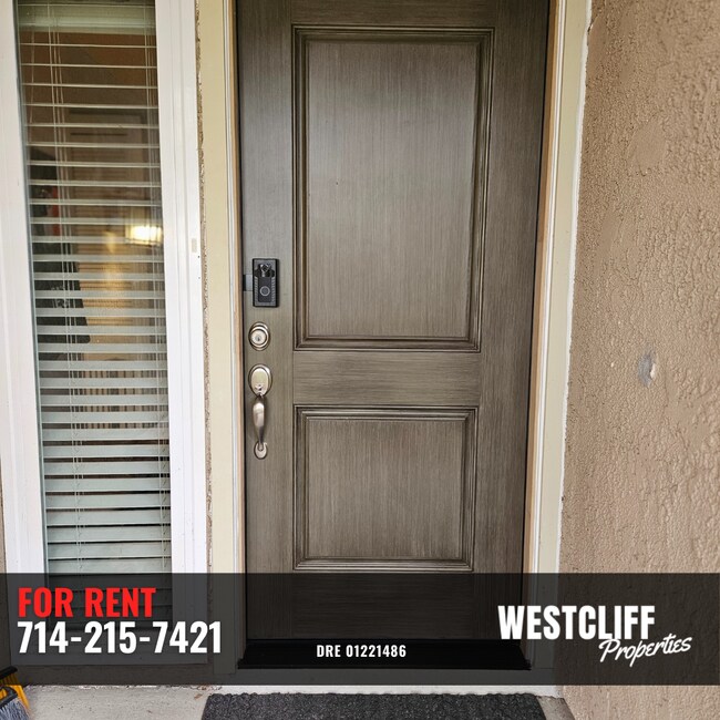 Awesome Single Story 3 Bedroom! Casa Adosada Townhome en Alquiler en