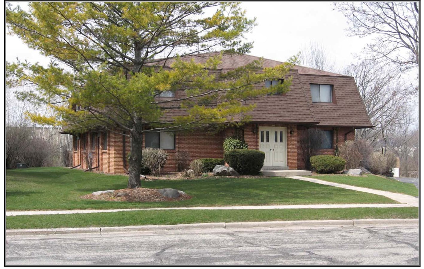 Brookside Apartments - Brookside Apartments