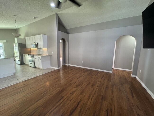 Building Photo - 13044 Odyssey Lake Way Rental