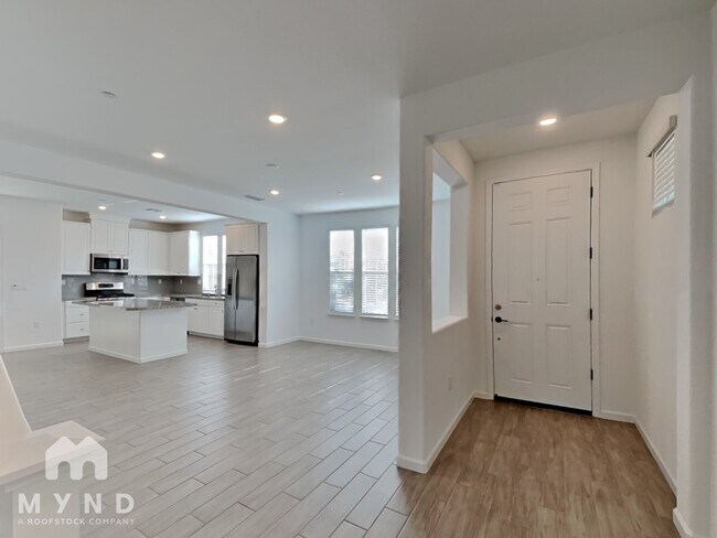 Photo - 1680 Matmor Rd