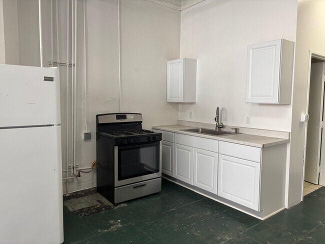 Photo - 725-729 S Spring St