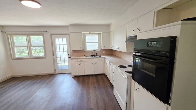 Photo - Remodeled Dupllex